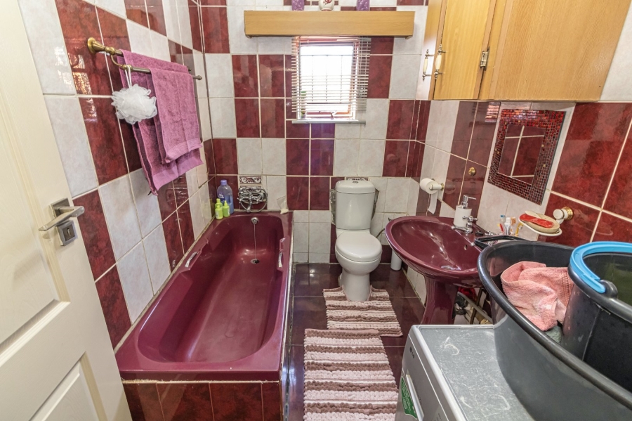 3 Bedroom Property for Sale in Gelukwaarts Free State